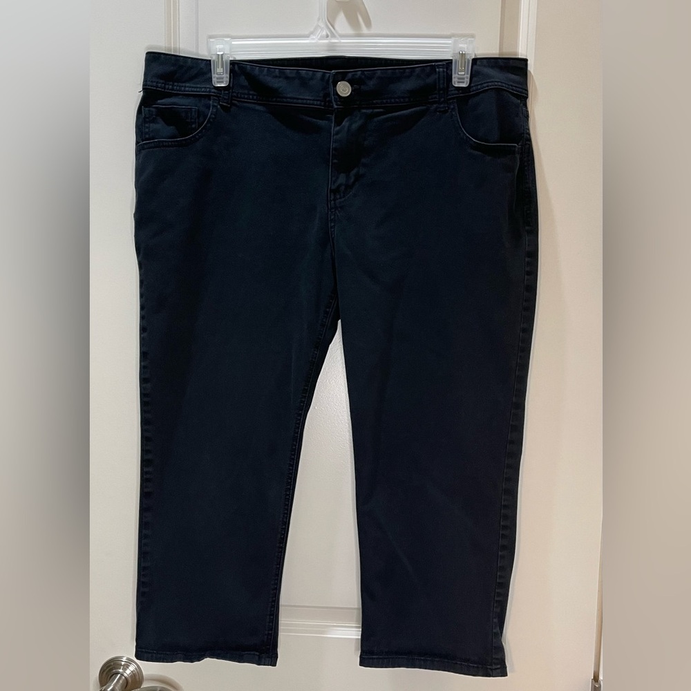 Lane Bryant Black Cropped Pants Cotton Blend with Stretch Size 20